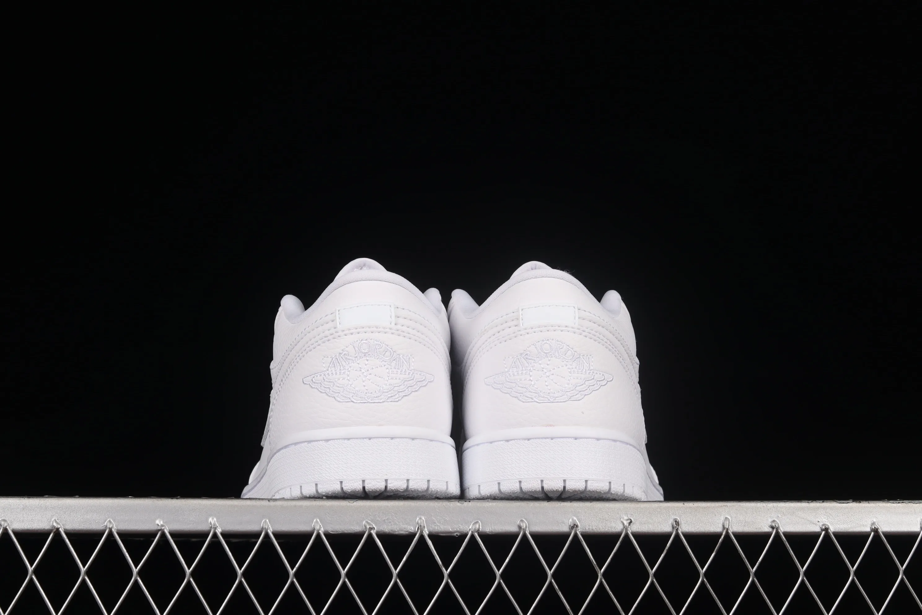 All categories Air Jordan Jordan series basketball shoes Air Jordan 1 Low G version pure original Air Jordan 1 Low AJ1 Joe 1 pure white low-top cultural basketball shoes 553558-130